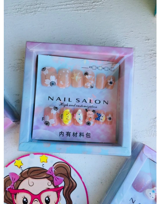 Objeli Çocuk Takma Tırnak