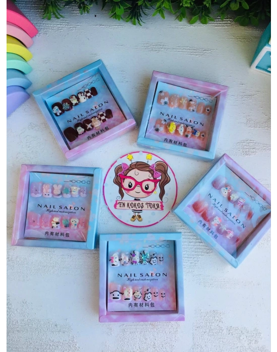 Objeli Çocuk Takma Tırnak