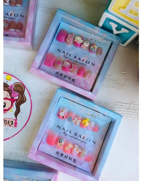 Objeli Çocuk Takma Tırnak