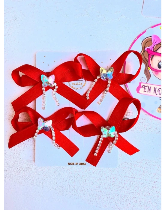 Örgü Aralarına Çok Yakışan Aksesuar