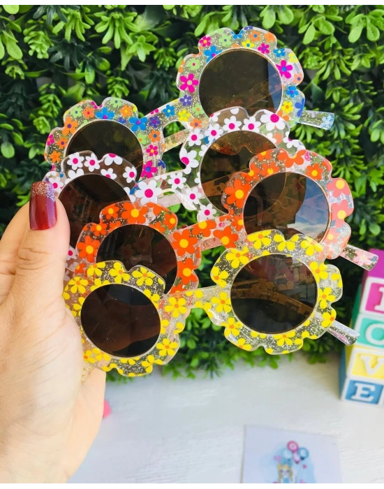 Papatya Desenli Gözlükler