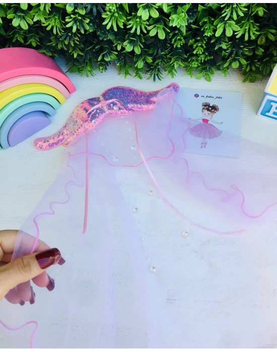 Payetli Tül Duvak Ve Kanat Detaylı Kokoş Prenses Tokası