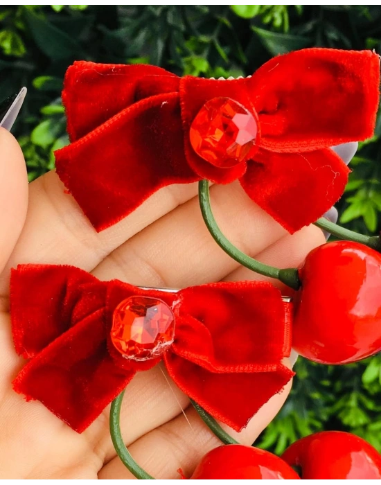 Taş Detaylı Kadife Kiraz Prens Toka