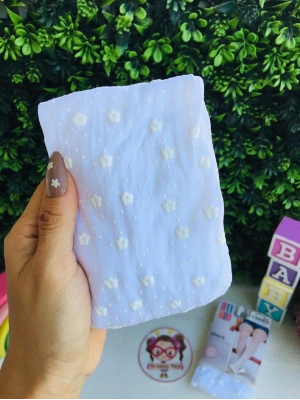 Kabartmalı Papatya Desenli Külotlu Çorap