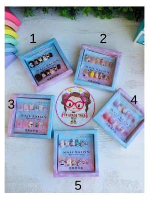 Objeli Çocuk Takma Tırnak