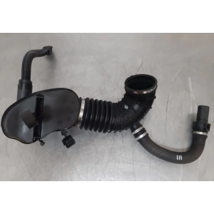 F20 LCI TEMİZ HAVA BORUSU B37 MOTOR İÇİN ORJİNAL