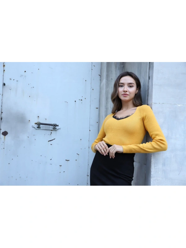 Dantel Detaylı Triko Bluz - HARDAL
