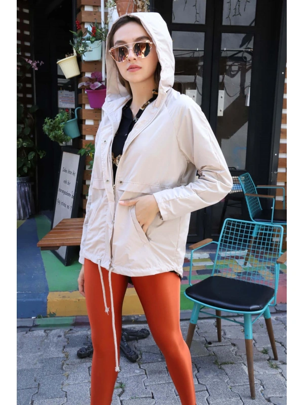 Kapüşonlu Kordonlu Yağmurluk- BEJ