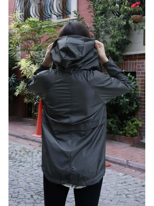 Kapüşonlu Kordonlu Yağmurluk - HAKİ