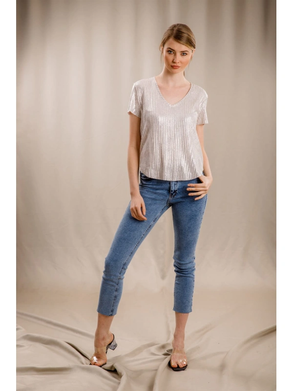 V Yaka Tasarım T-shirt-KREM