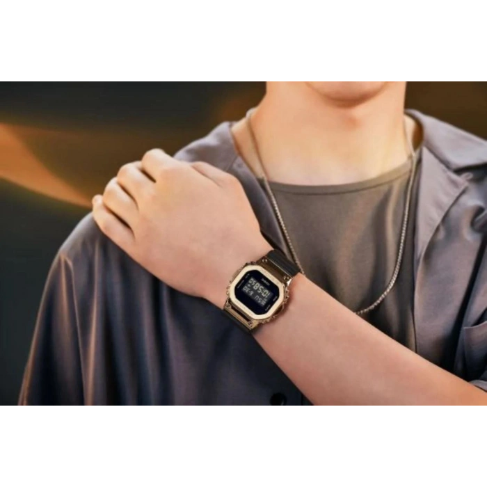 Casio G-Shock GM-5600UG-9DR Siyah Sarı Renk 20 ATM Su Geçirmez Yeni Analog Dijital Çelik Kasa Erkek Kol Saati