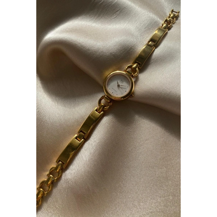 Q&Q Altın Sarısı Çelik Özel Tasarım Kordon Dikdörtgen Küçük Vintage Kadın Kol Saati