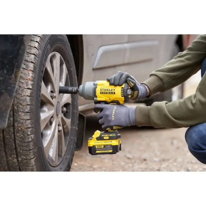 Stanley Fatmax SFMCF940 20V Akülü Kömürsüz Somun Sıkma 950Nm 2×4.0Ah Fatmax Akü+Şarj