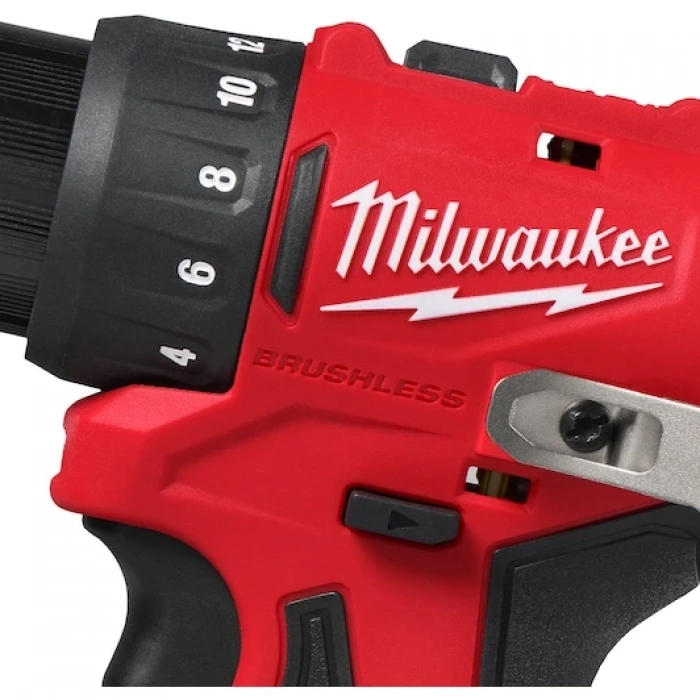 Milwaukee M12 BLDDRC-201BRF 12V Çift Akülü Şarjlı Vidalama Kömürsüz Motor