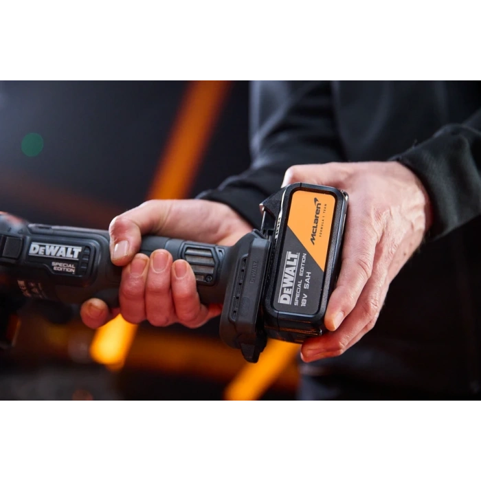 Dewalt DCG45MP2T McLaren F1 18 V 125 mm Çift Akülü 5 Ah Taşlama Makinesi