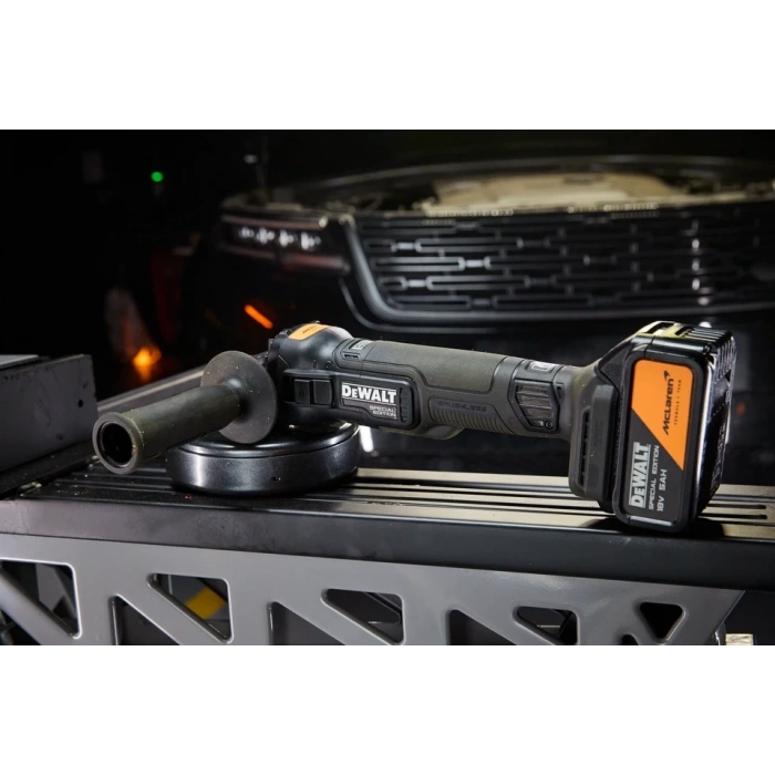 Dewalt DCG45MP2T McLaren F1 18 V 125 mm Çift Akülü 5 Ah Taşlama Makinesi