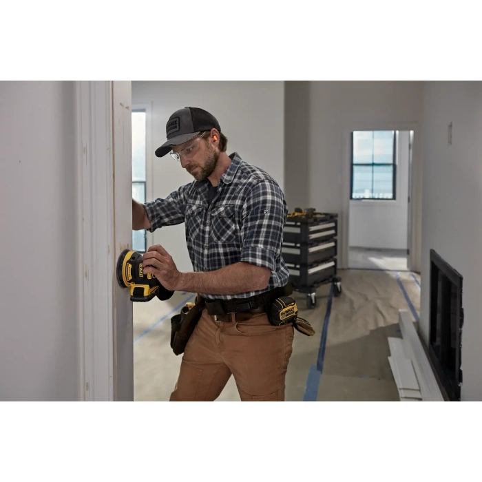 DeWalt DCW210N 18V XR Kömürsüz 125mm Eksantrik Zımpara (Akü/Şarj Cihazı Hariç)
