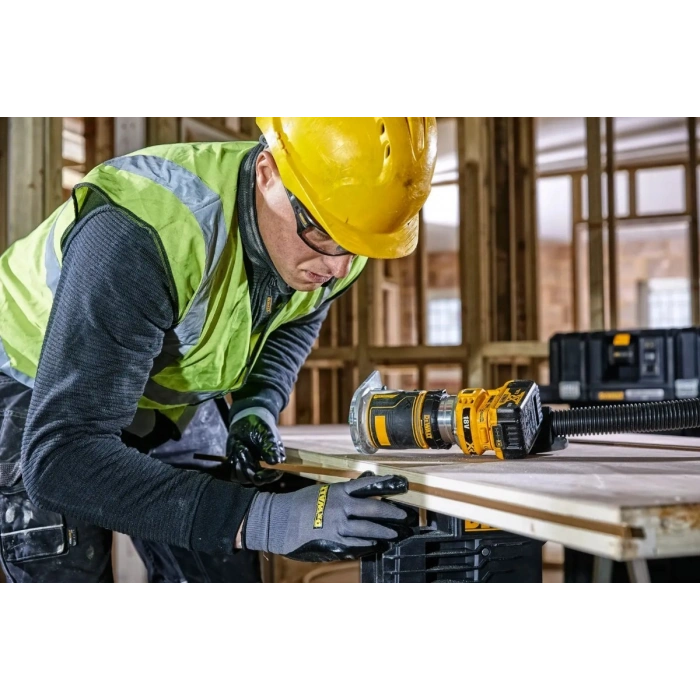 DEWALT DCW604N 18V XR Kömürsüz Çift Tabanlı Üst Freze / Kenar Tıraşlama (Akü/Şarj Cihazı Hariç)