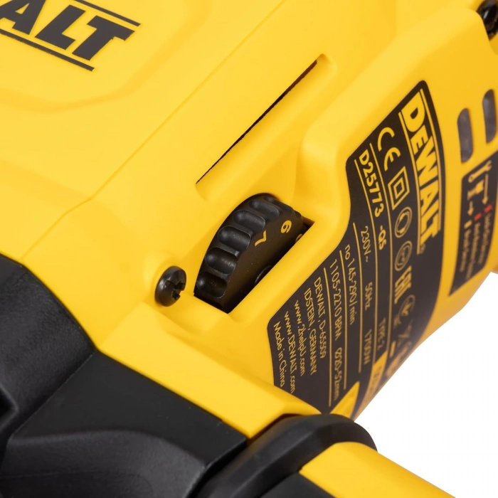 Dewalt - D25773K - 1500W 15.5J SDS-Max Kırıcı Delici