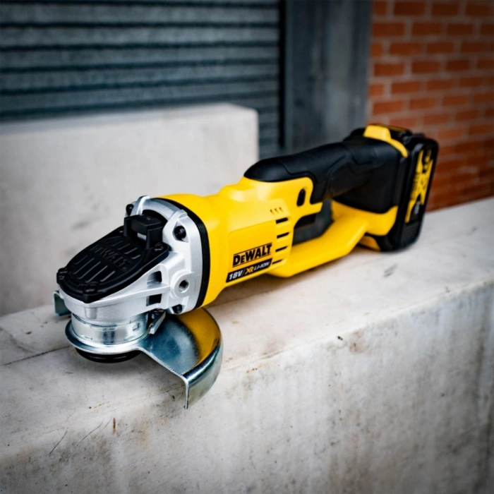 Dewalt DCG412 18 V 4 Ah 125 MM Li-Ion Çift Akülü Avuç Taşlama