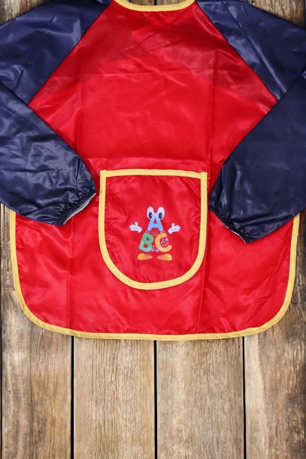 4-5 Yaş Unisex Cepli Boyama ve Aktivite Önlüğü Kreş ve Anaokulu için uygundur.