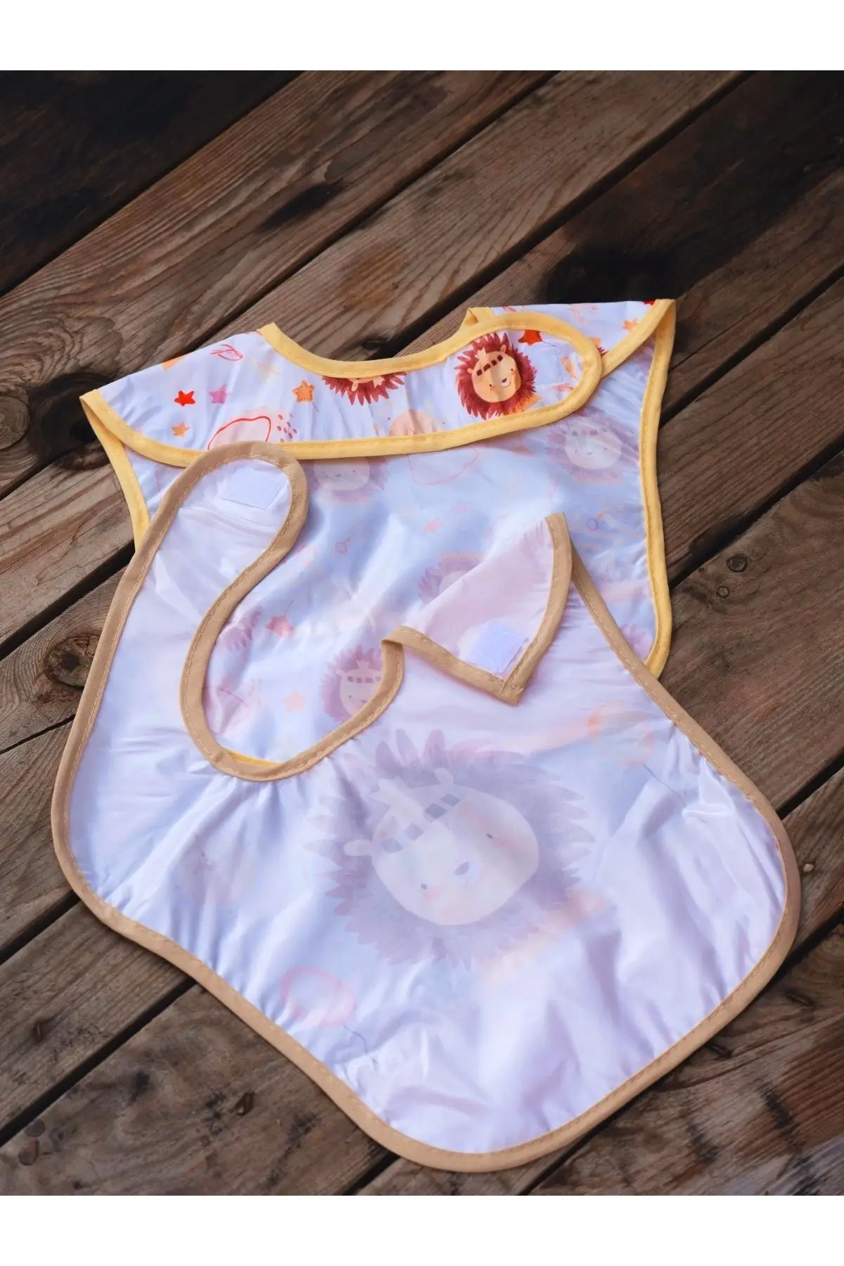 Babydonat Safari Aslan Desenli 2li Kombin Kolsuz Mama Önlüğü