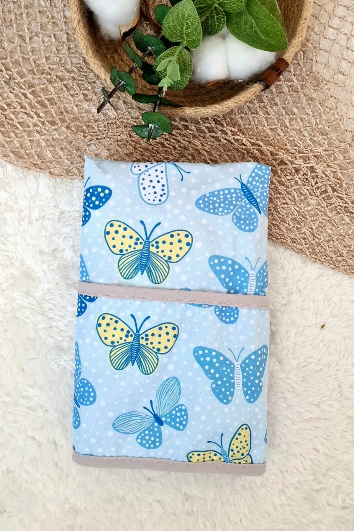 Butterfly Desenli Sıvı Geçirmez Unisex Aktivite ve Mama Önlüğü 6-24 Ay