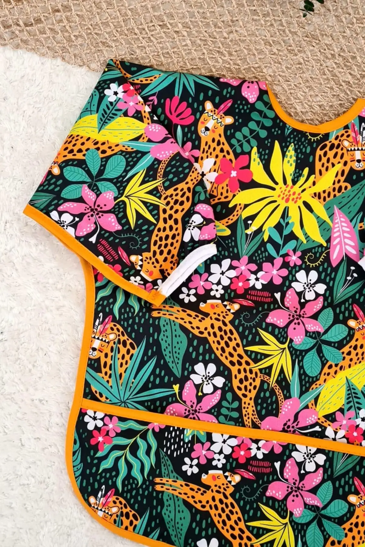 Dream Desenli Sıvı Geçirmez Unisex Aktivite ve Mama Önlüğü 6-24 Ay