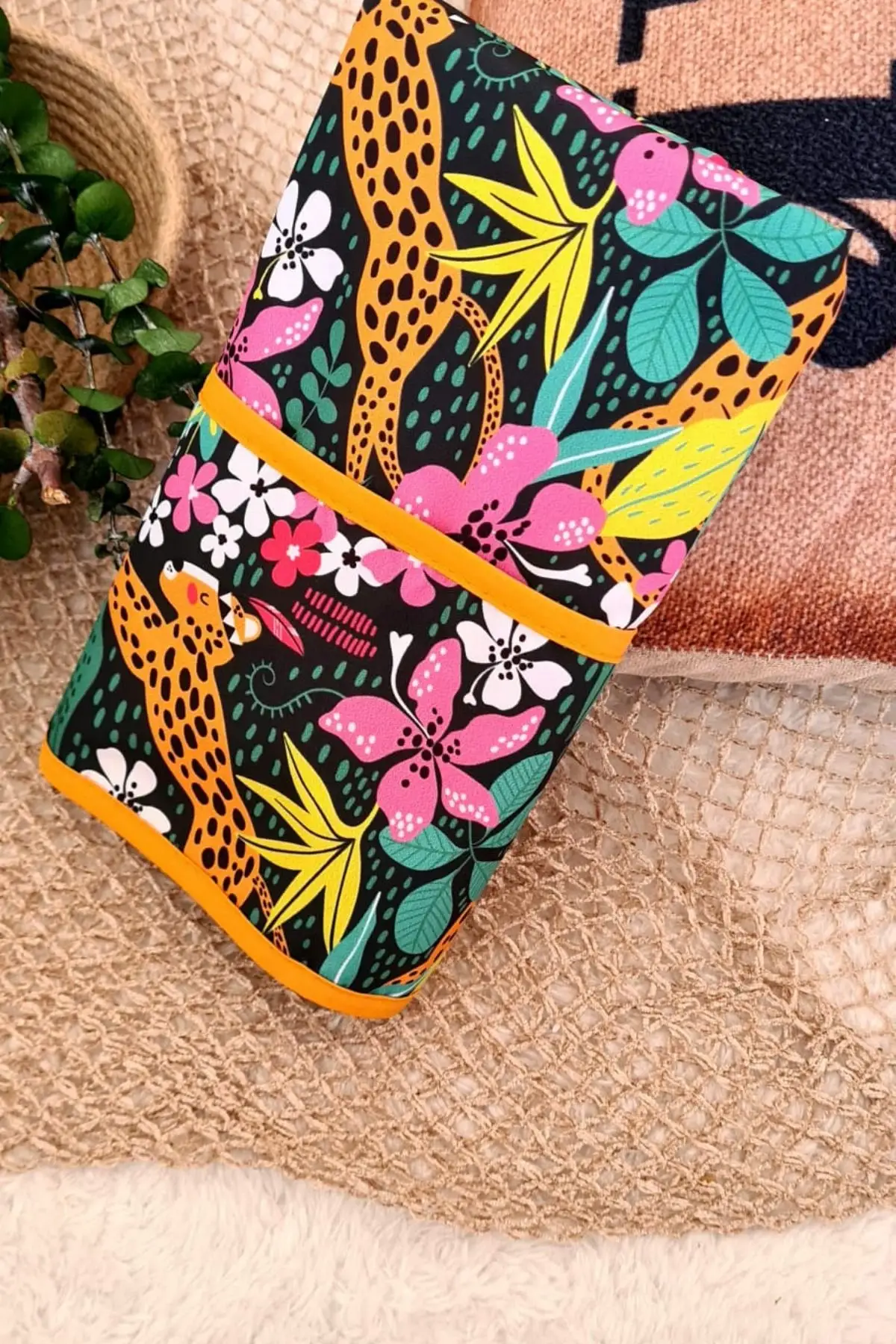 Dream Desenli Sıvı Geçirmez Unisex Aktivite ve Mama Önlüğü 6-24 Ay