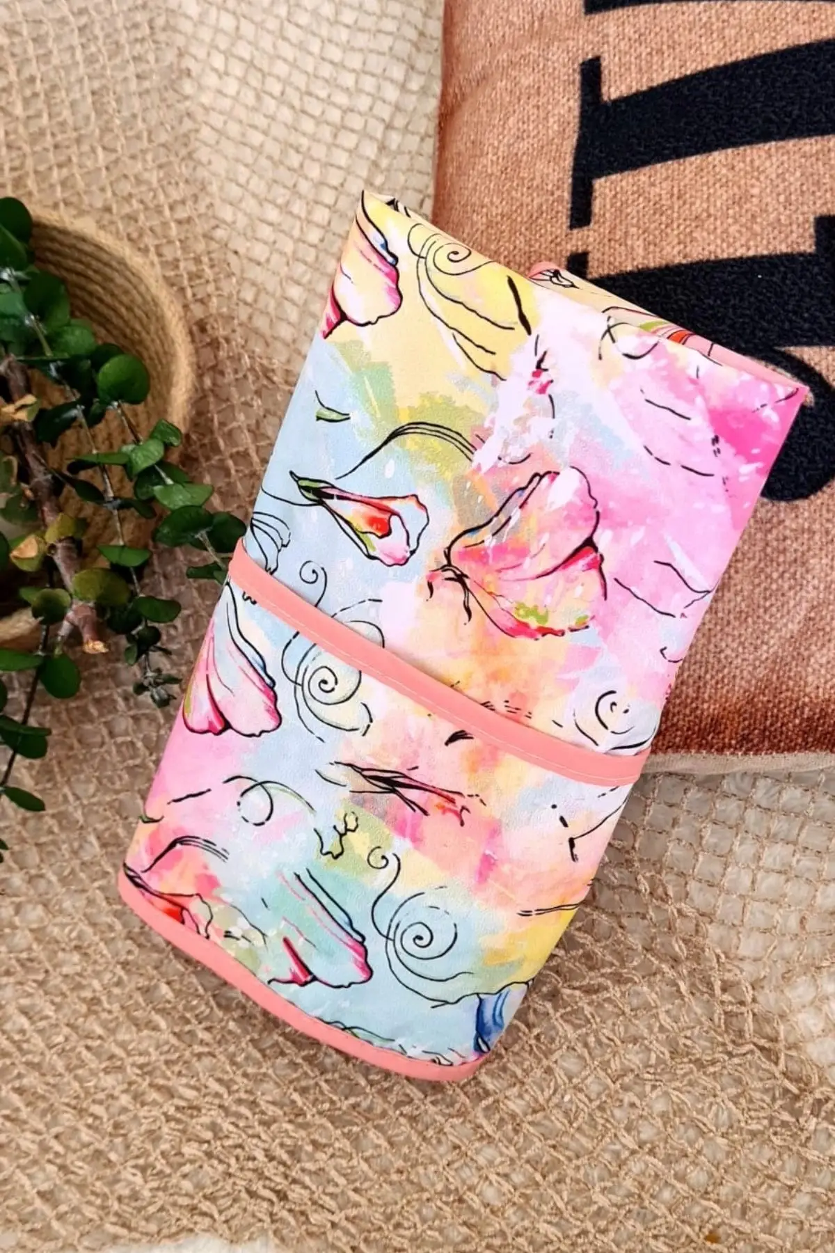 Ebru Desenli Sıvı Geçirmez Unisex Aktivite ve Mama Önlüğü 6-24 Ay