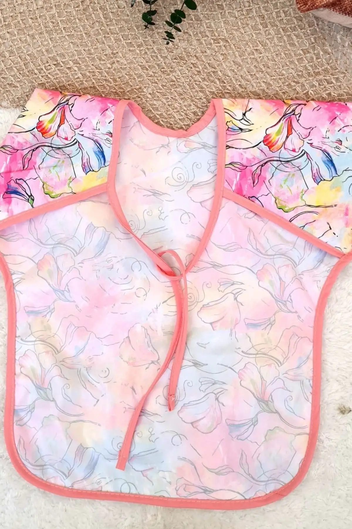 Ebru Desenli Sıvı Geçirmez Unisex Aktivite ve Mama Önlüğü 6-24 Ay