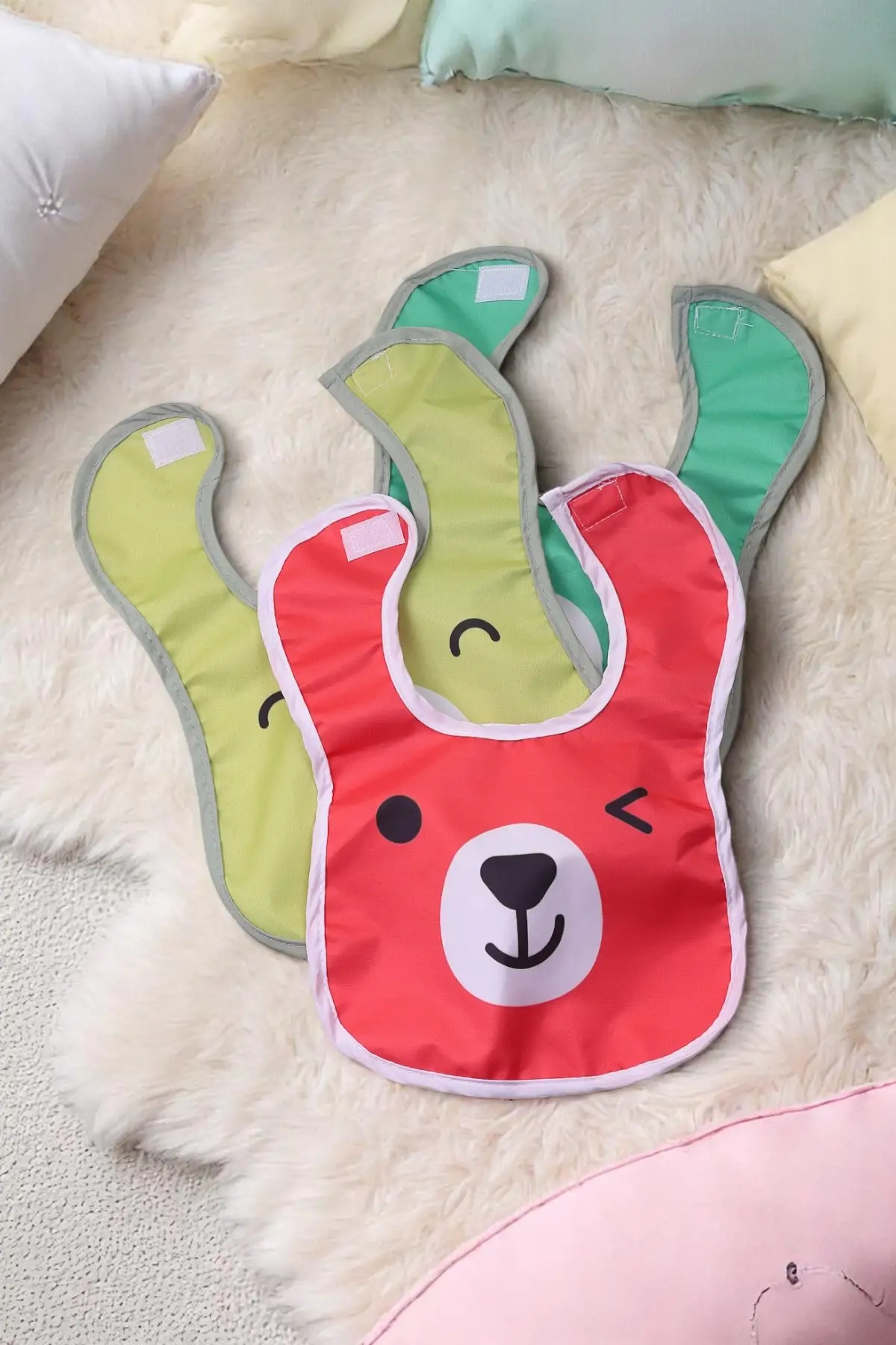 Emoji Desenli 3lü Bebek Mama ve Aktivite Önlüğü 0-12 Ay