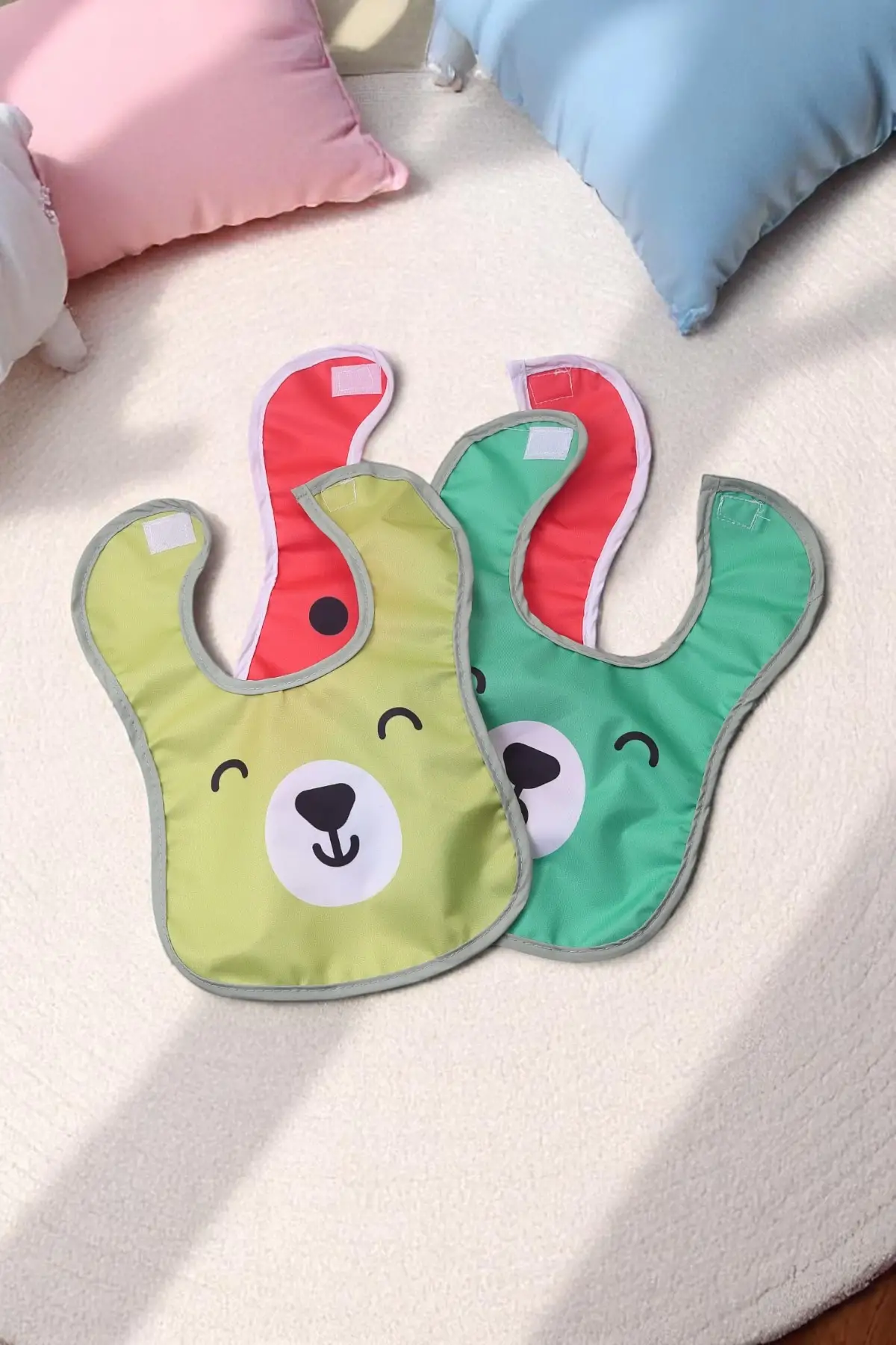 Emoji Desenli 3lü Bebek Mama ve Aktivite Önlüğü 0-12 Ay