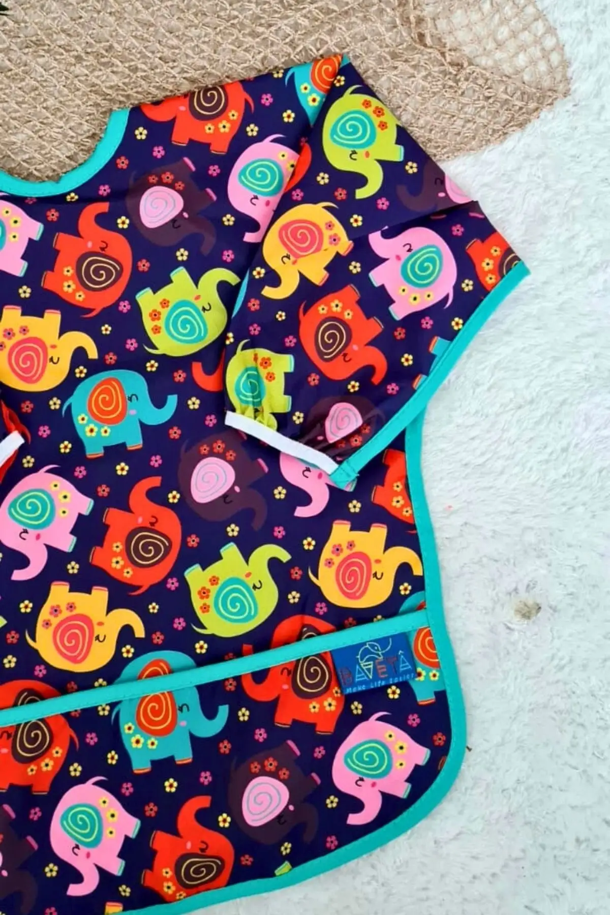 Filler Desenli Sıvı Geçirmez Kız Aktivite ve Mama Önlüğü 6-24 Ay