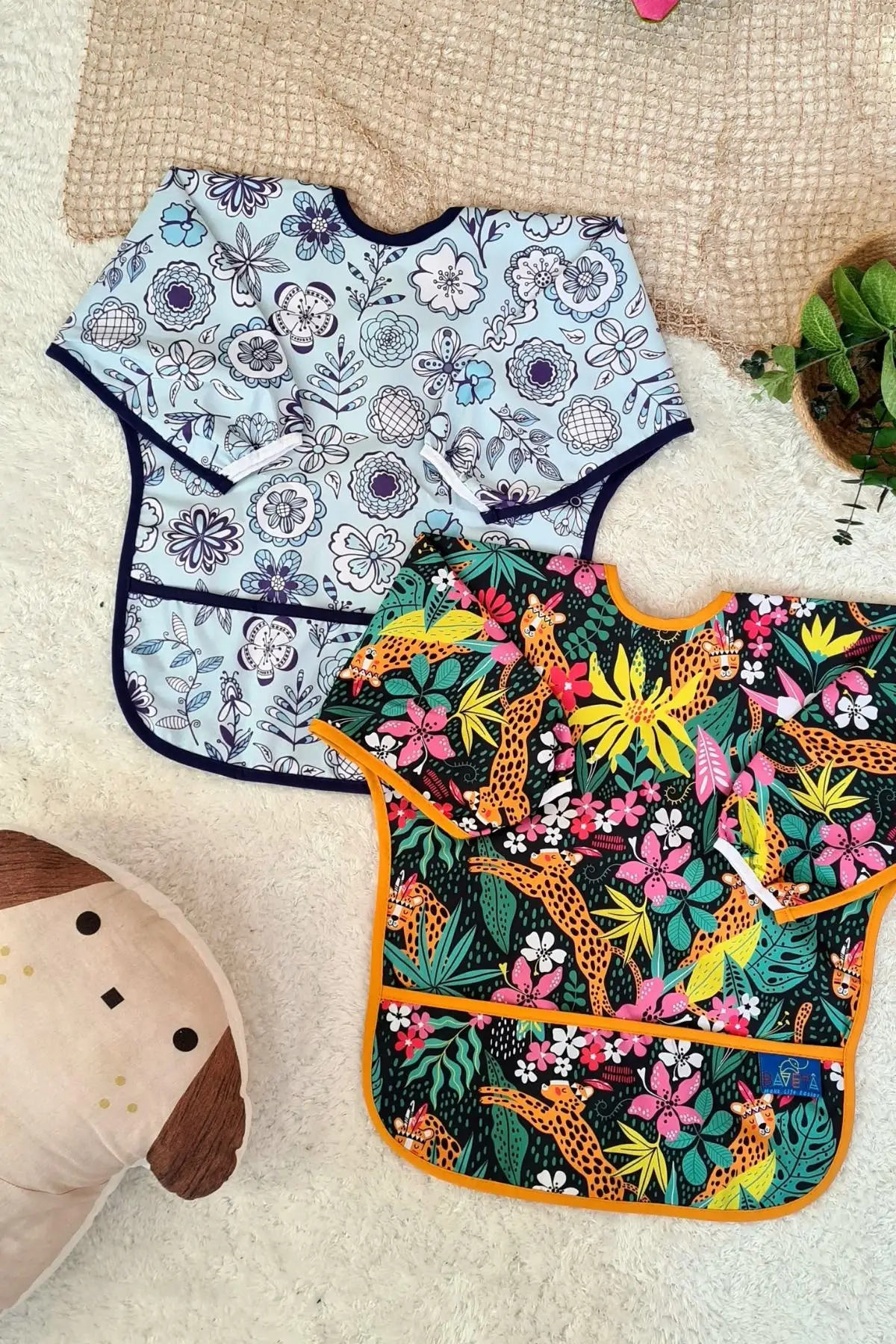 FLOWER ve DREAM Desenli 2li Paket Sıvı Geçirmez Kız Çocuk Aktivite ve Mama Önlüğü 6-24 Ay