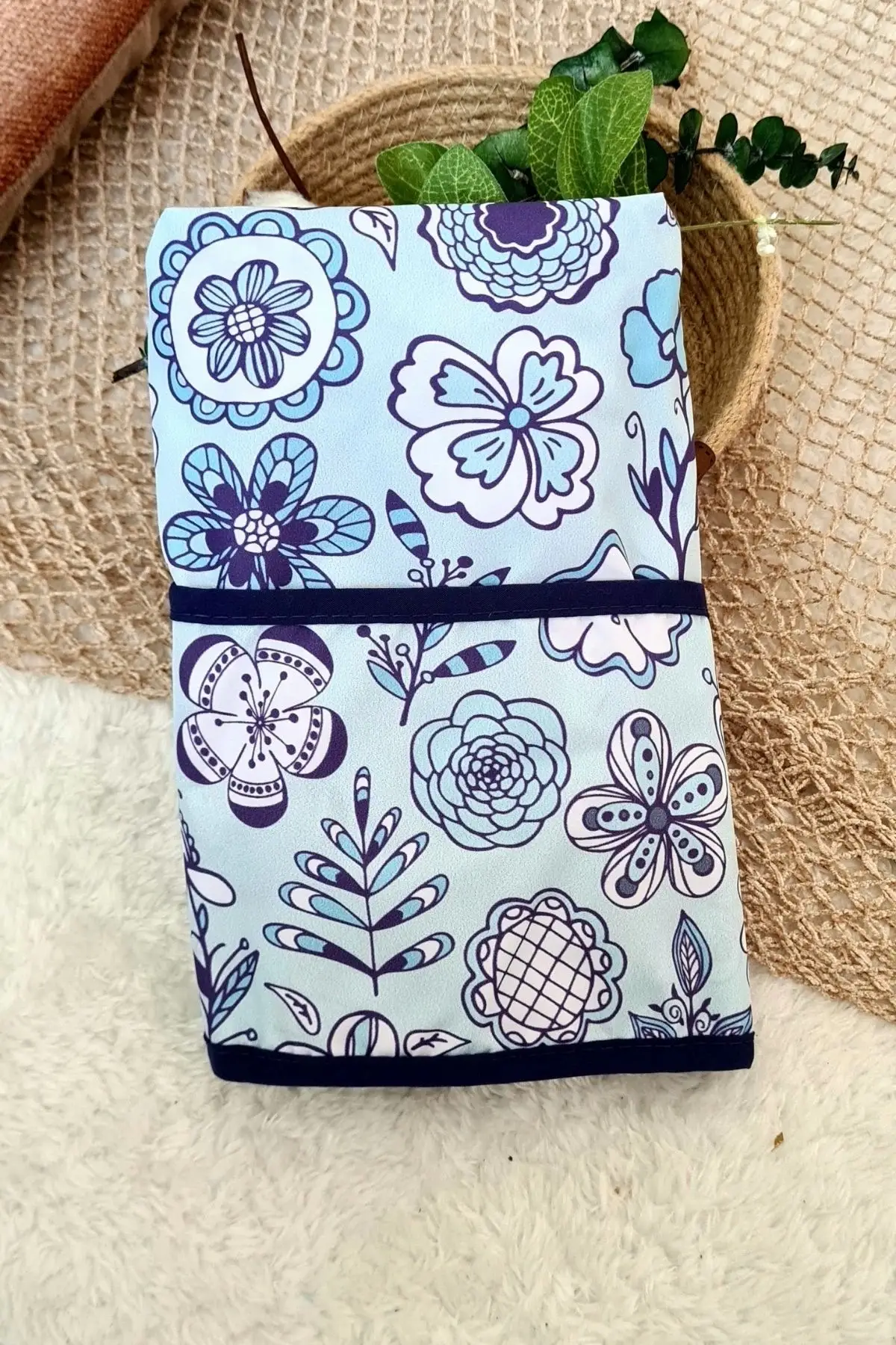 FLOWER ve DREAM Desenli 2li Paket Sıvı Geçirmez Kız Çocuk Aktivite ve Mama Önlüğü 6-24 Ay