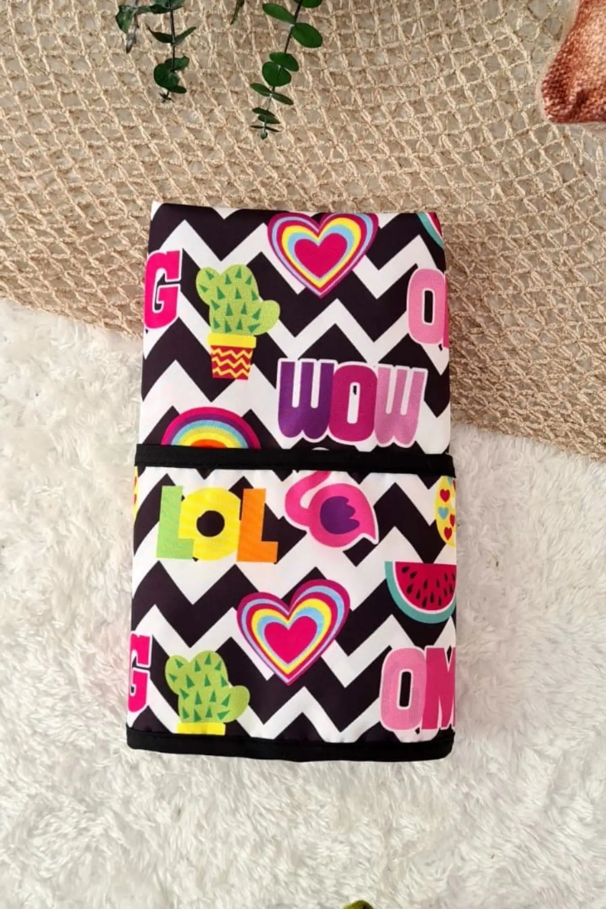 Lol Desenli Sıvı Geçirmez Kız Aktivite ve Mama Önlüğü 6-24 Ay