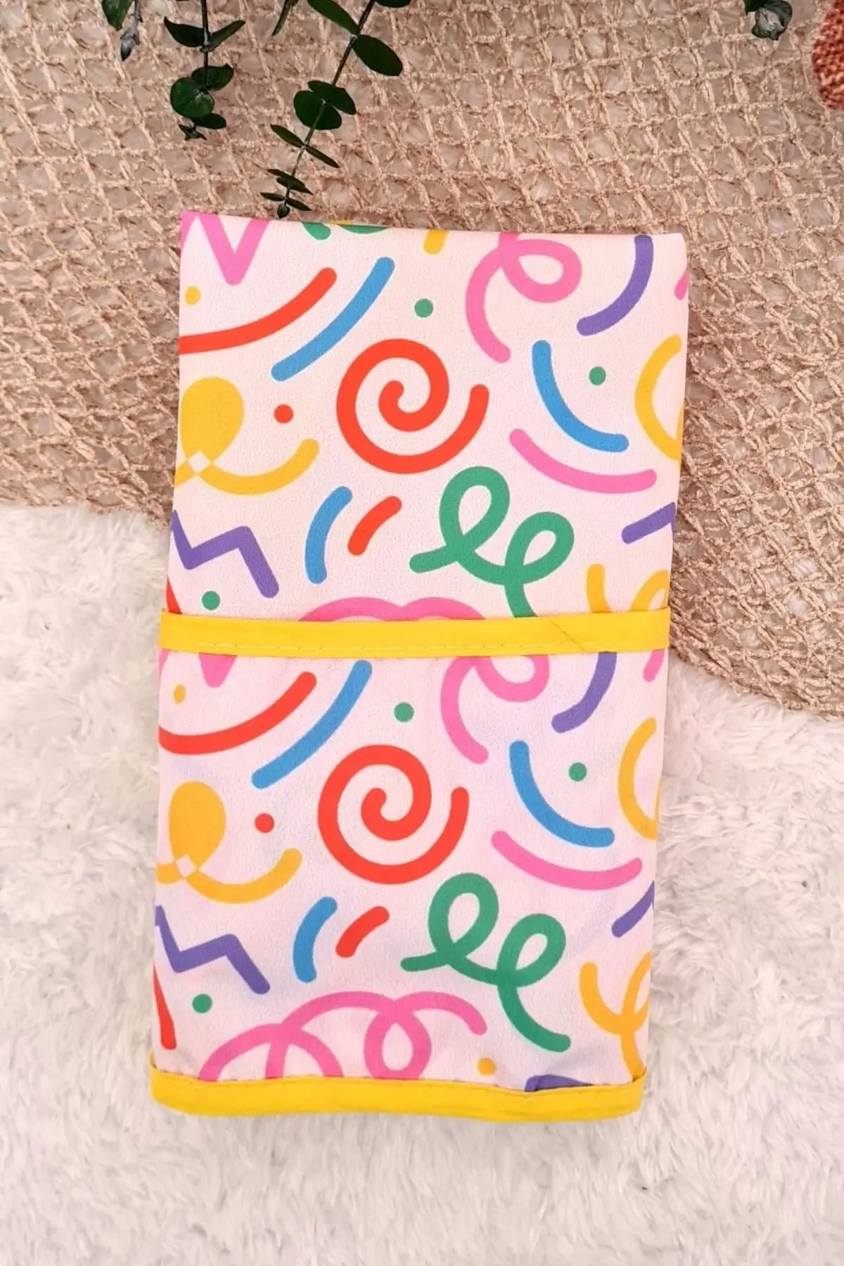 Melin Desenli Sıvı Geçirmez Unisex Aktivite ve Mama Önlüğü 6-24 Ay