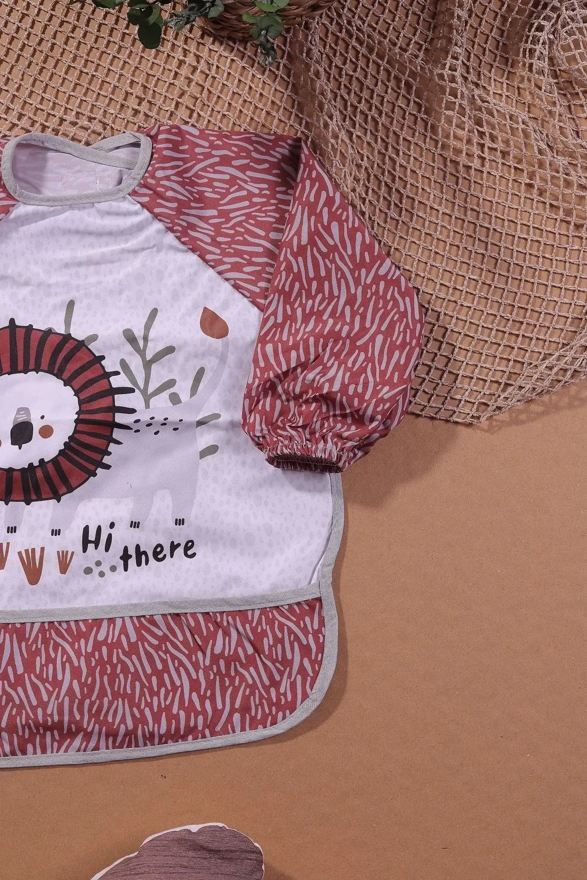 Safari Aslan Desenli Sıvı Geçirmez Uzun kol Unisex Mama ve Aktivite Önlüğü 6-24 Ay