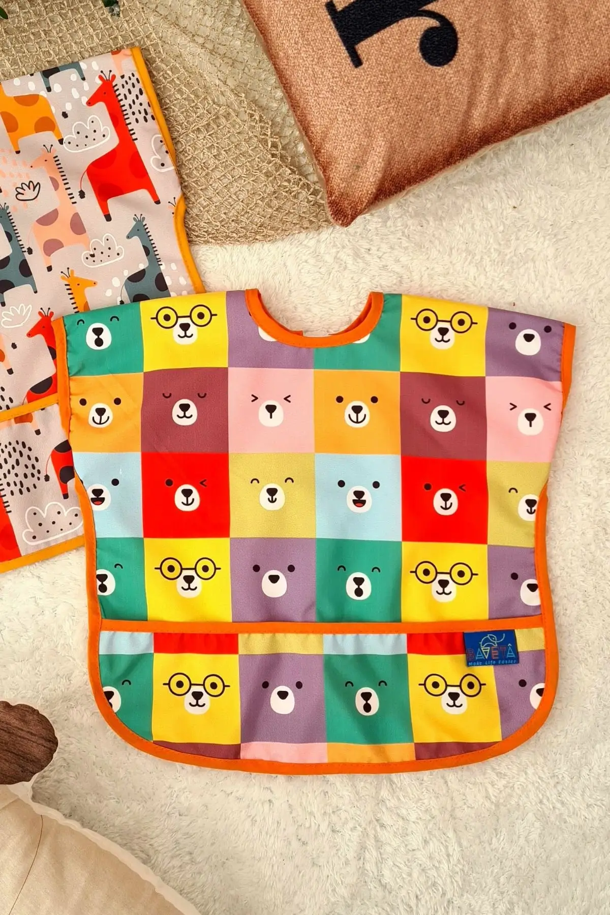 Sıvı Geçirmez 2’li Set Kolsuz Aktivite Mama Önlüğü (GRAFFE-COLOUR) 6-24 Ay