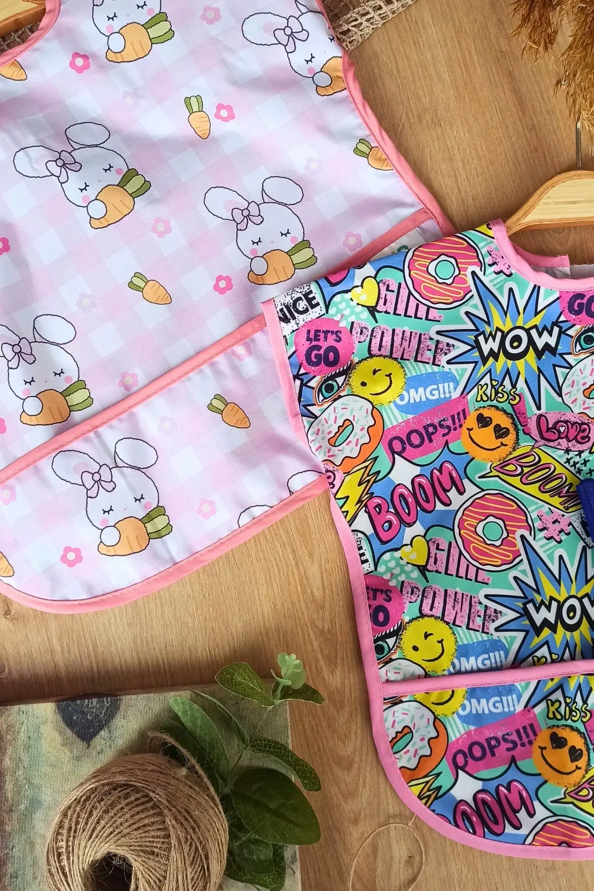 Sıvı Geçirmez Kolsuz 6-24 Ay 2li Aktivite ve Mama Önlüğü ( CARROT-BOOM )