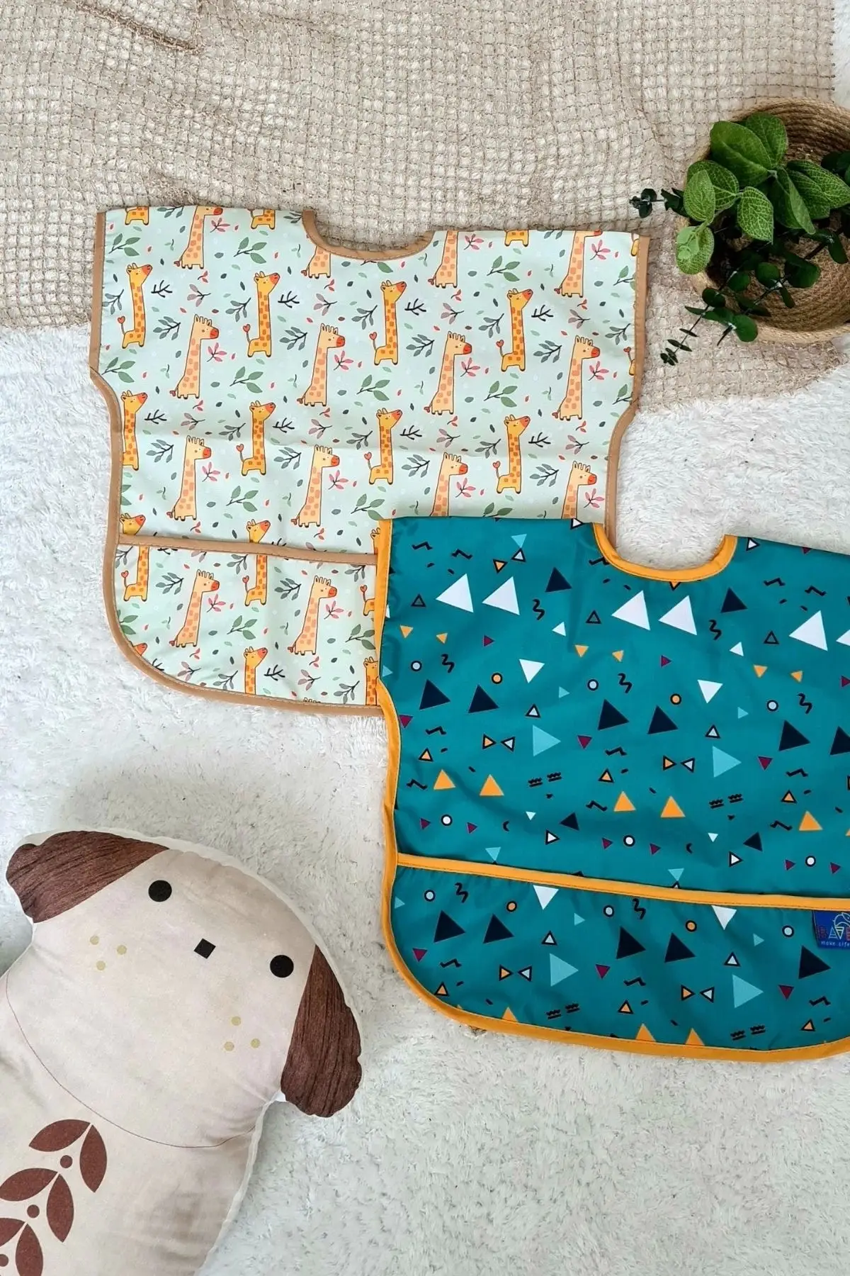 Sıvı Geçirmez Kolsuz 6-24 Ay 2li Aktivite ve Mama Önlüğü ( FOREST-ABSTRACK)