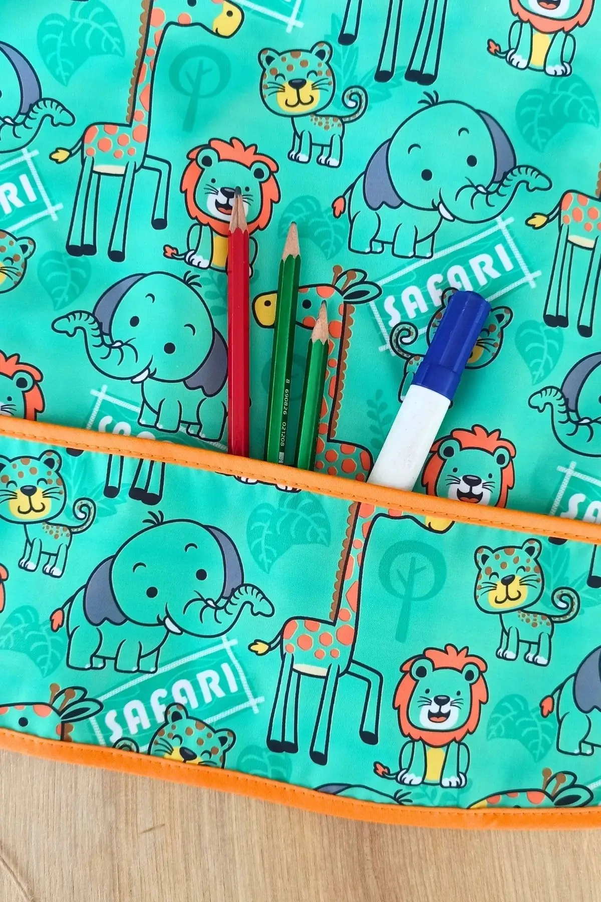 Sıvı Geçirmez Kolsuz 6-24 Ay 2li Aktivite ve Mama Önlüğü ( PLAY-SAFARİ )