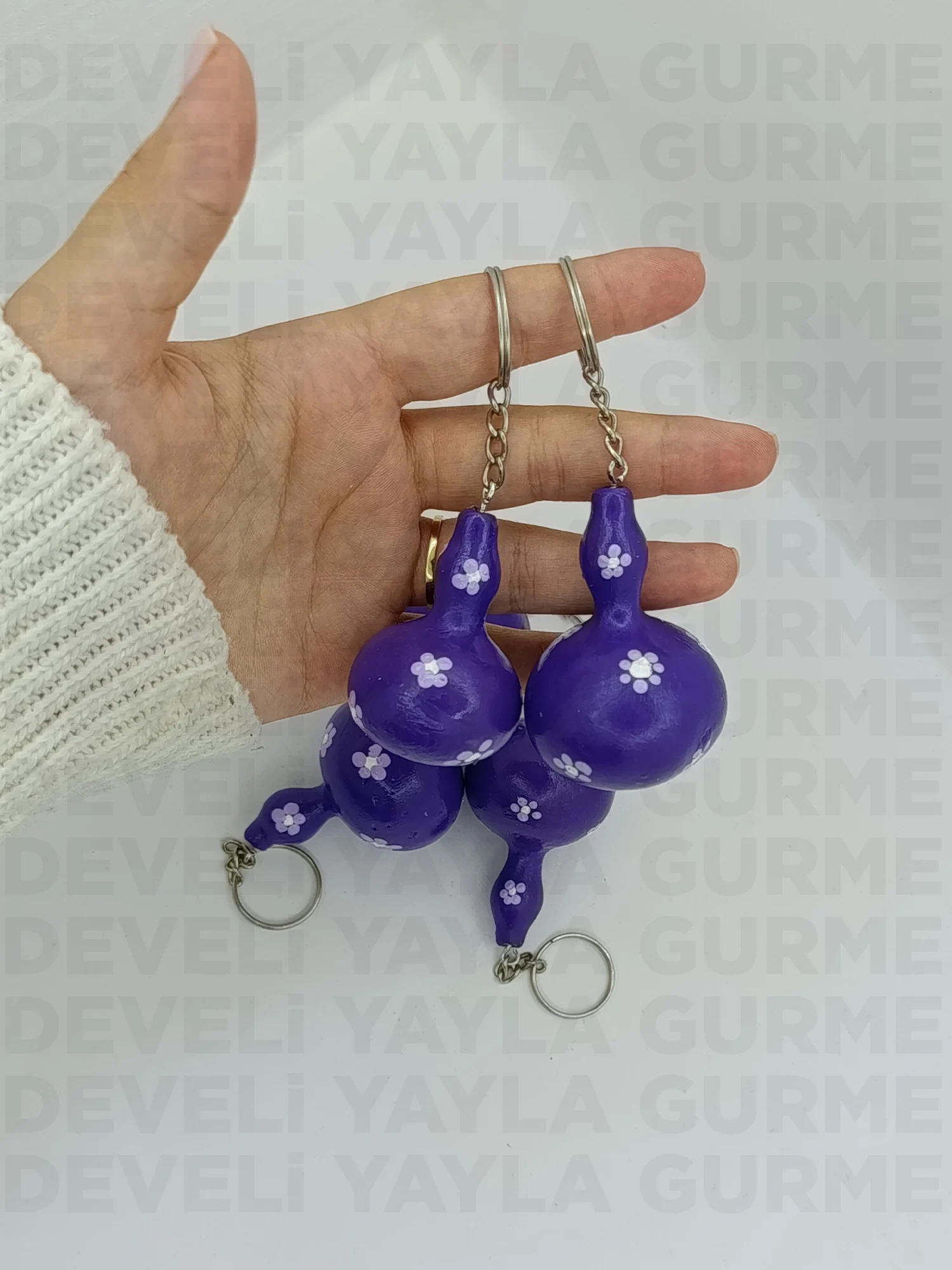 El Yapımı Mor Çiçek Desenli Doğal Süs Kabağı Anahtarlık
