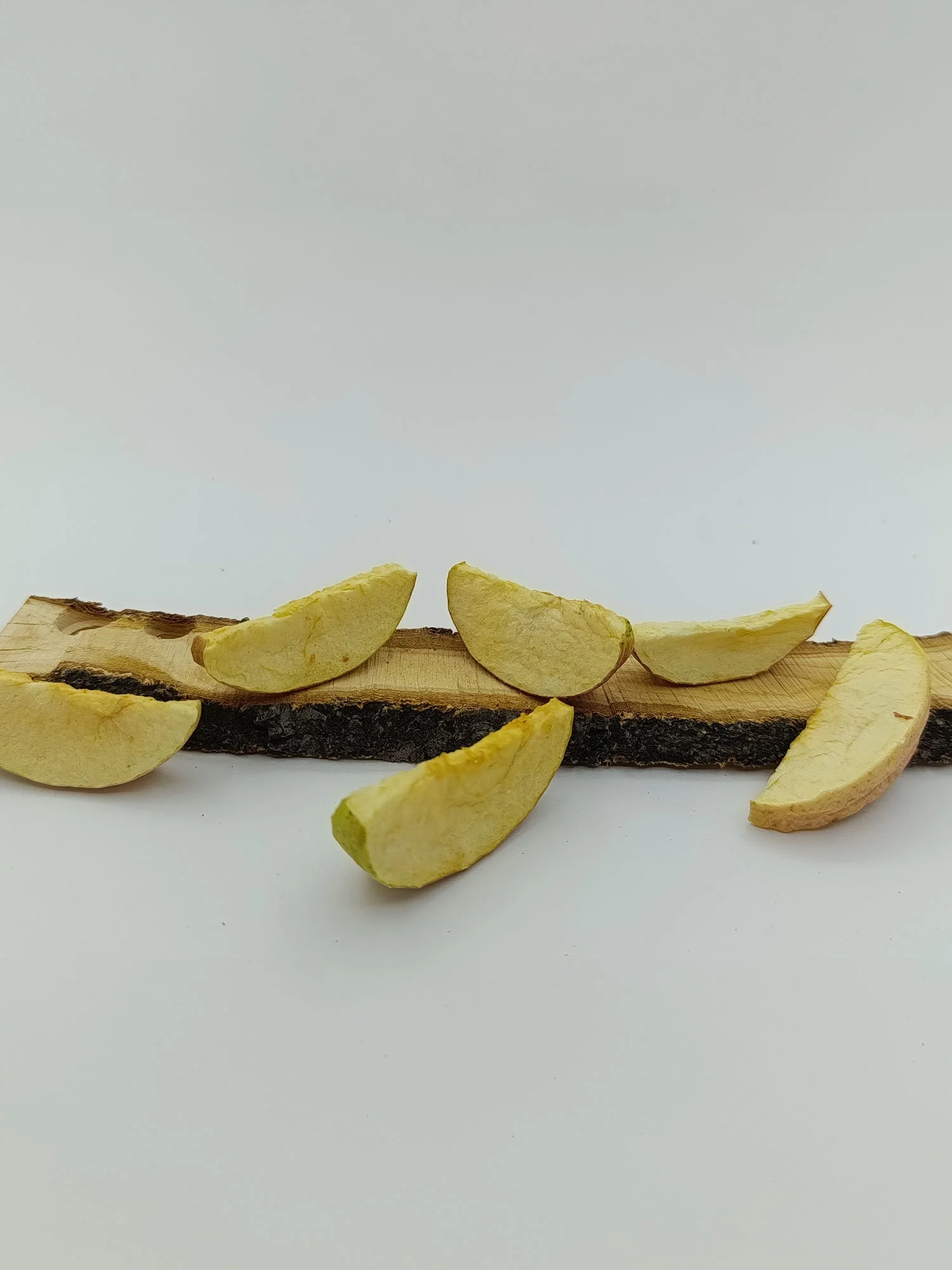 Freeze Dry Elma – Katkı ve Şeker İlavesiz Meyve Cipsi