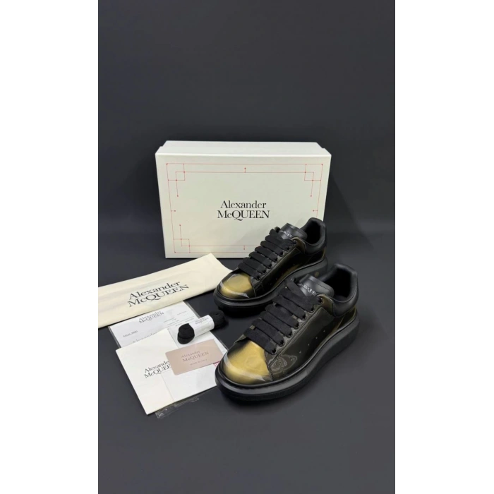 ALEXANDER MCQUEEN
