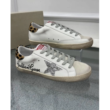 GOLDEN GOOSE