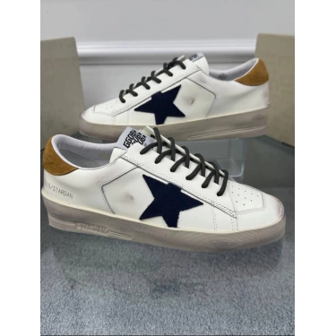 GOLDEN GOOSE