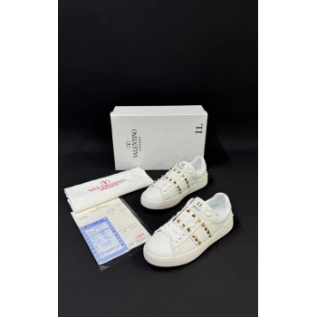 VALENTİNO GARAVANİ