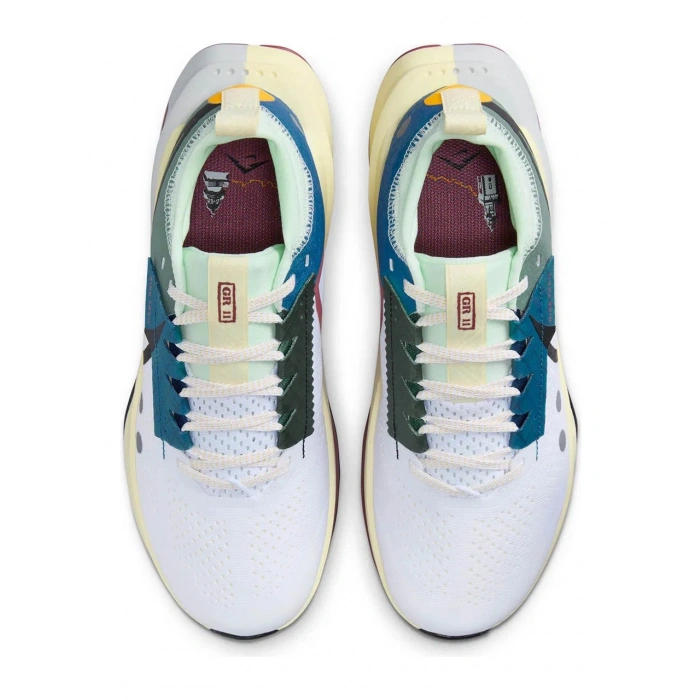 Nike W Zoomx Zegama Trail 2 Beyaz Koşu Ayakkabısı FD5191-101